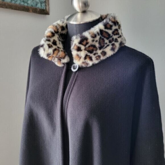 Cejon Fleece Faux Fur Poncho Cape Sz S/M - Picture 8 of 10
